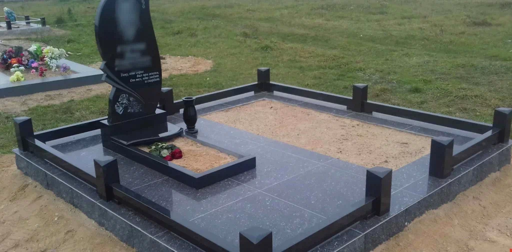 Установка памятника